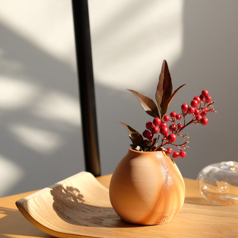 備前焼 一輪挿し「IZURU」出製陶 – Osmund Drive