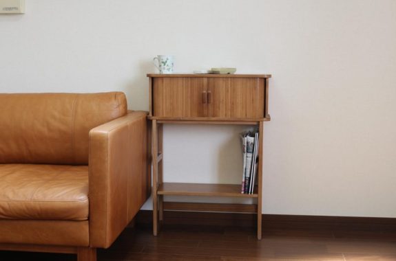 天然木桐製ジャバラ扉のコンソールテーブル – OSMAC.Co.,LtdOSMAC.Co.,Ltd