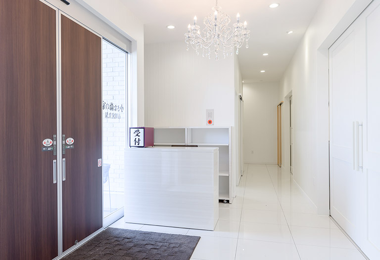 小さな森の家】市川宮久保｜1日1組貸切の家族葬式場