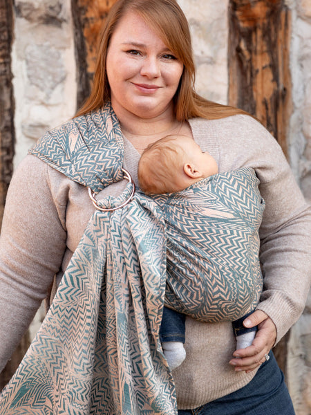 Zorro-Fades-Oscha-Slings-Ring-