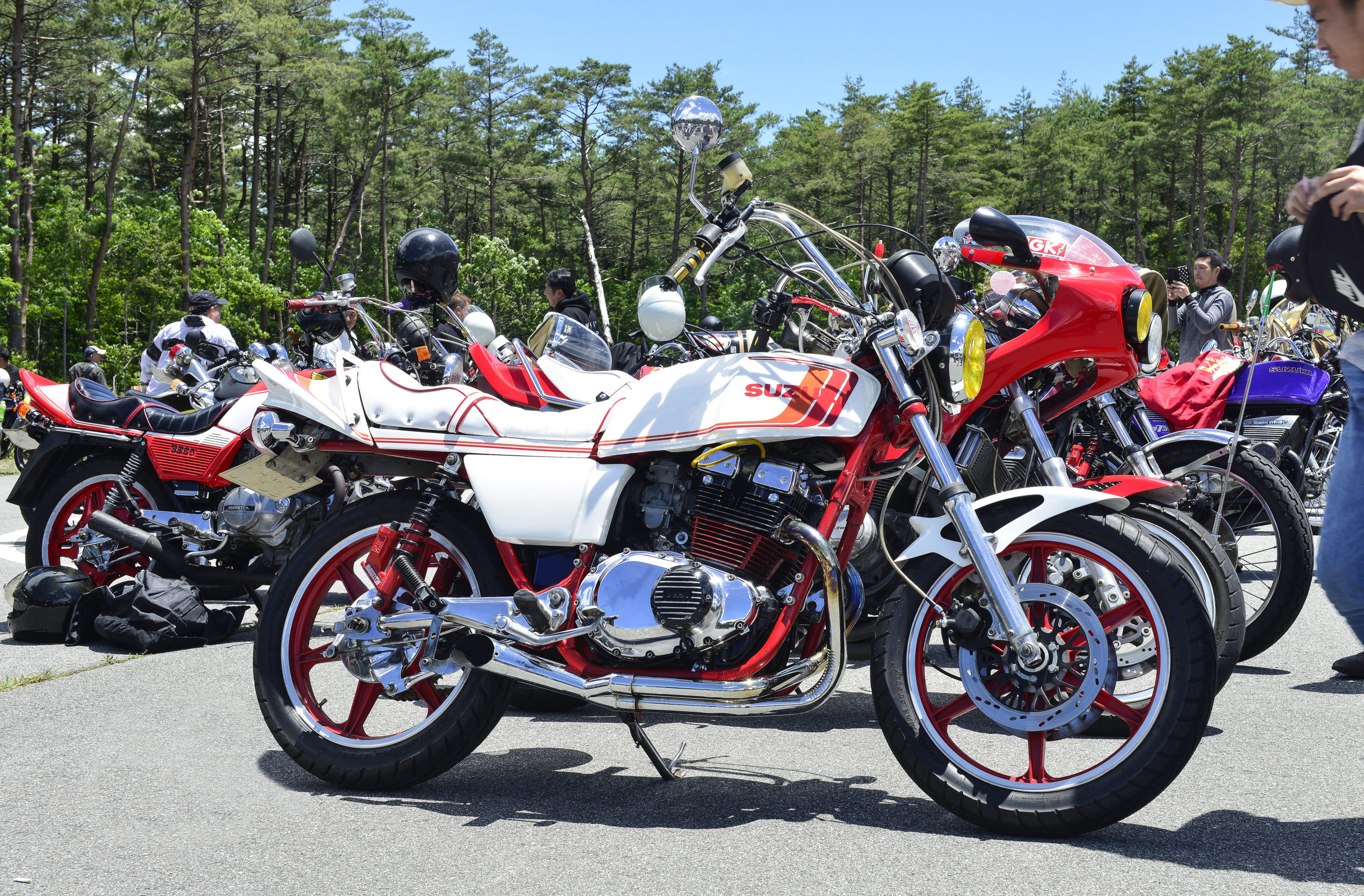 作り込みの深さを見せるSGX400E | ossanauto