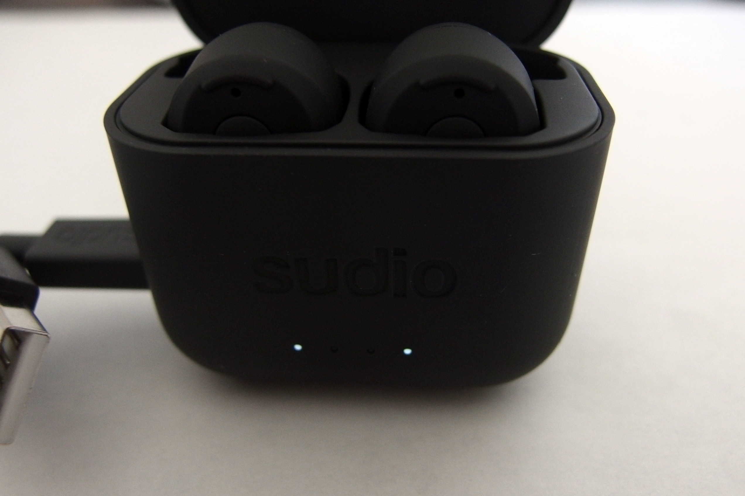 完全ワイヤレスイヤホン「Sudio ETT」に期待するもの | おりあに劇場