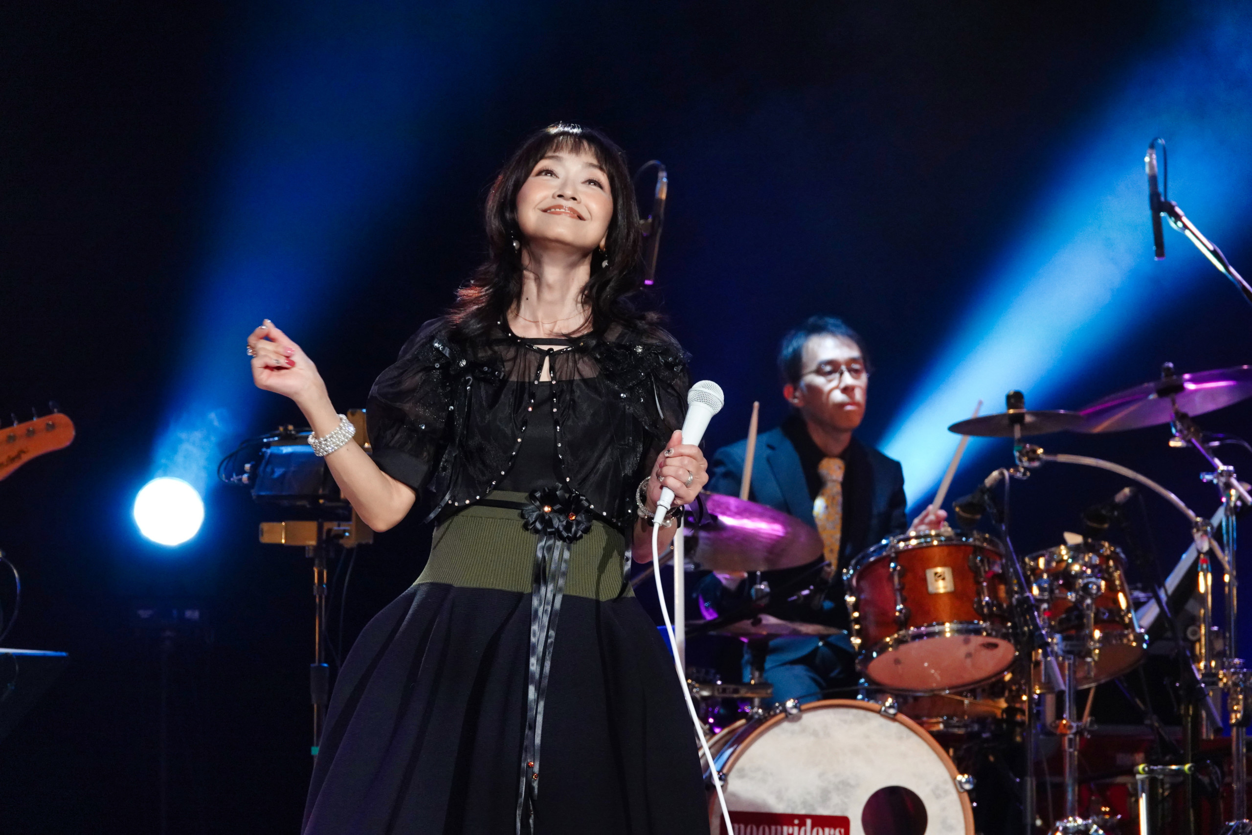 石川ひとみが45周年記念コンサートで“笑顔の花”を！ 生きる力をくれた