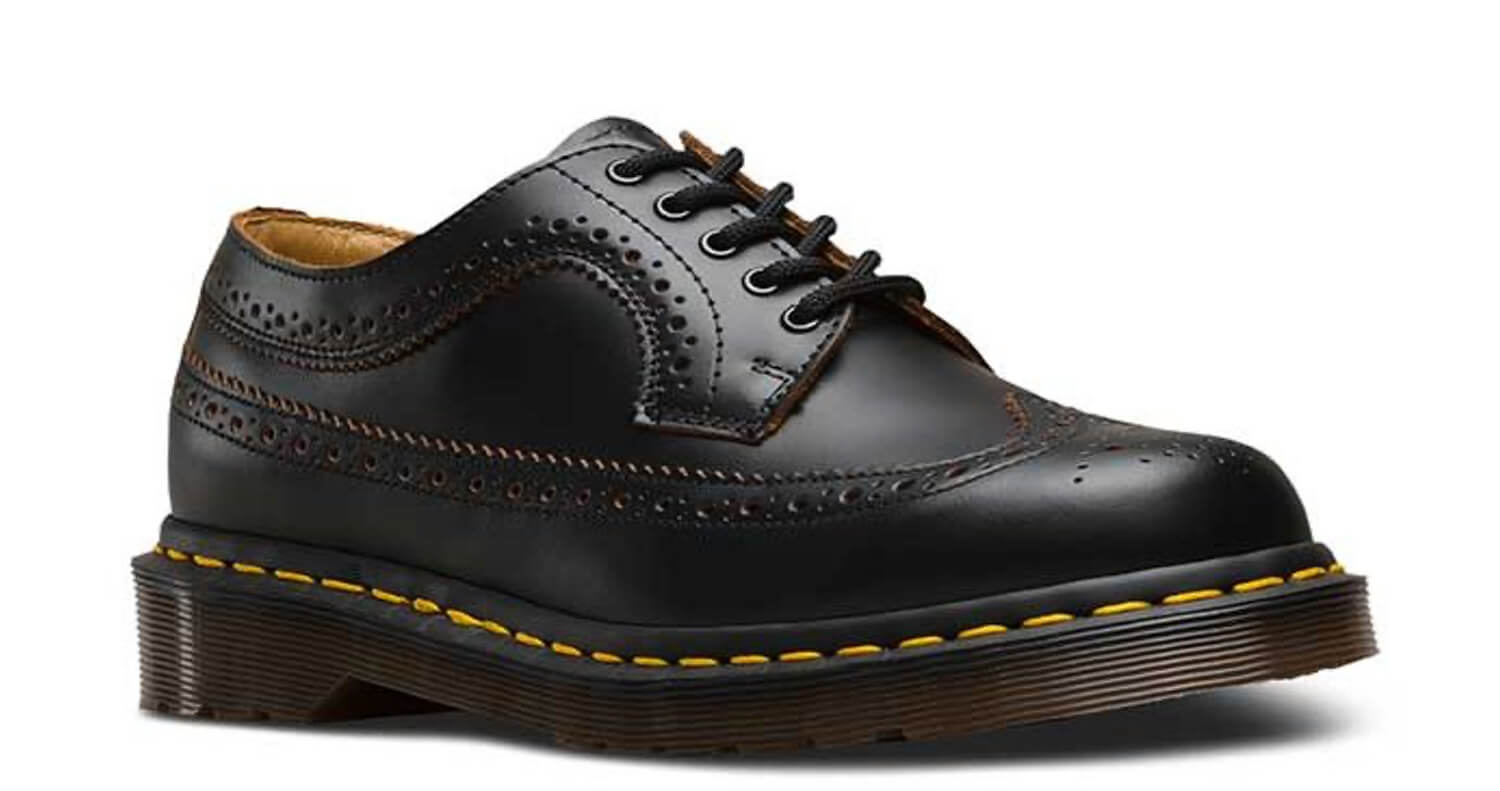 隠れた名作！ドクターマーチンのブローグシューズ「3989」モデルを解説