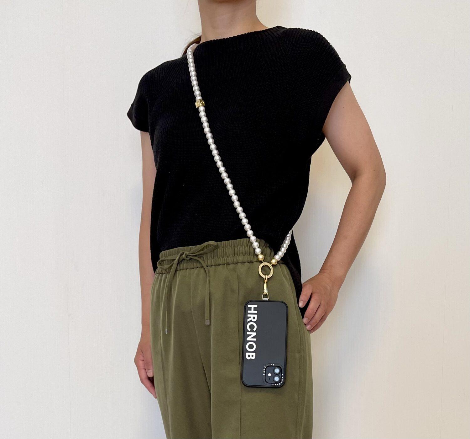 CASETiFY(ケースティファイ)のスマホショルダー「パールクロスボディー