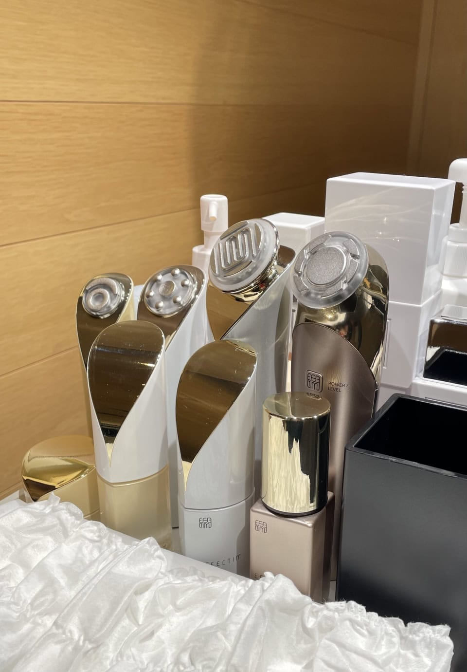 資生堂の皮膚科学研究から生まれた美顔器×美容液【エフェクティム】で