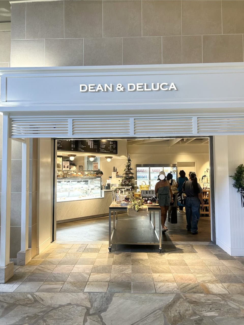 たたむとチャームになるバッグが可愛過ぎ！DEAN&DELUCAハワイ限定