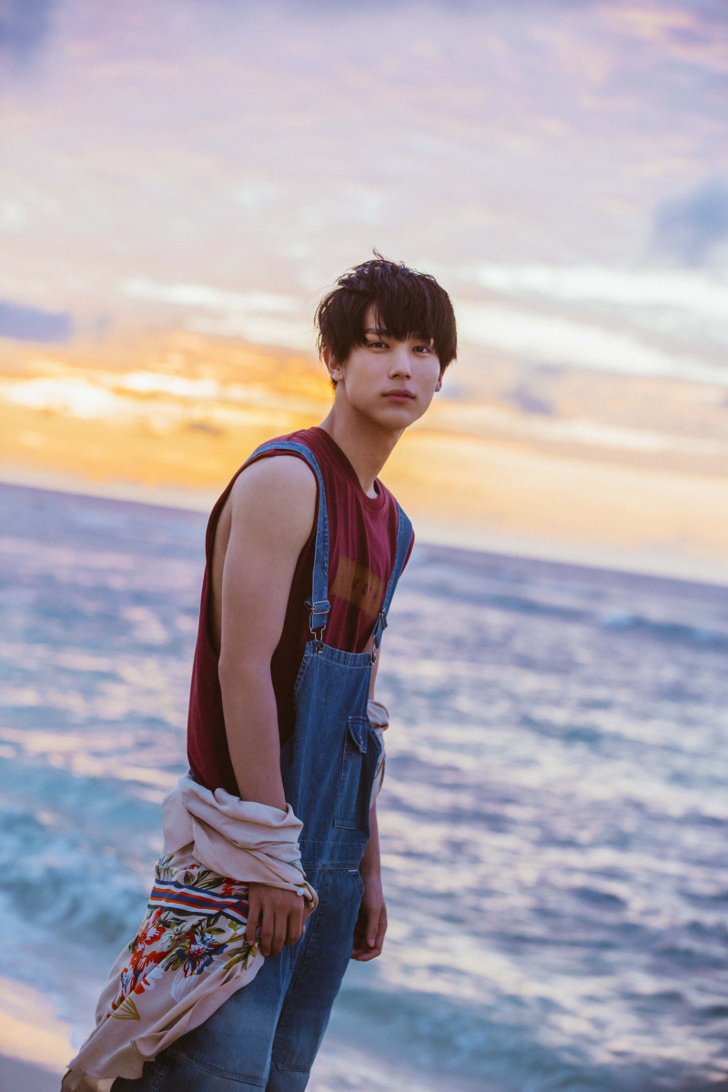 中川大志 二十歳の写真集収録カット＆1st Blu-ray映像公開！ハワイを