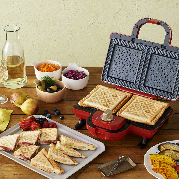 BRUNOからマルチに使えるホットサンドメーカーが登場。編集部が徹底