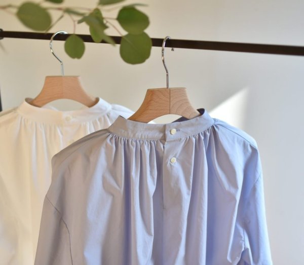 OUR】ハレの日も、普段にも。頼れるギャザーブラウス 頼れるギャザー