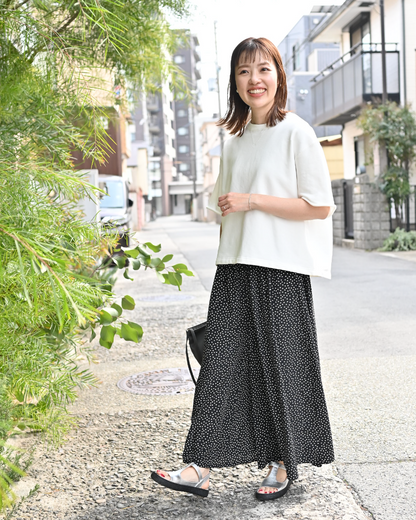 ゆったりフレアワイドパンツ – OURHOME