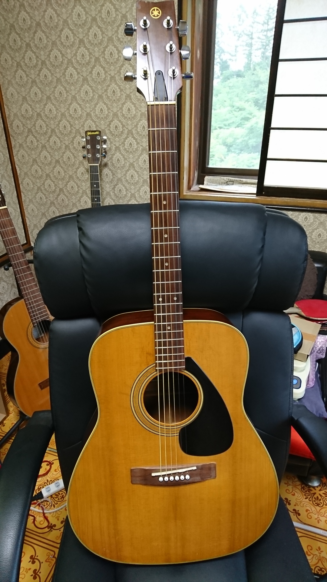 YAMAHA FG-200Jのご紹介♬: オヤジの挑戦TK□趣味のギター弾き語り