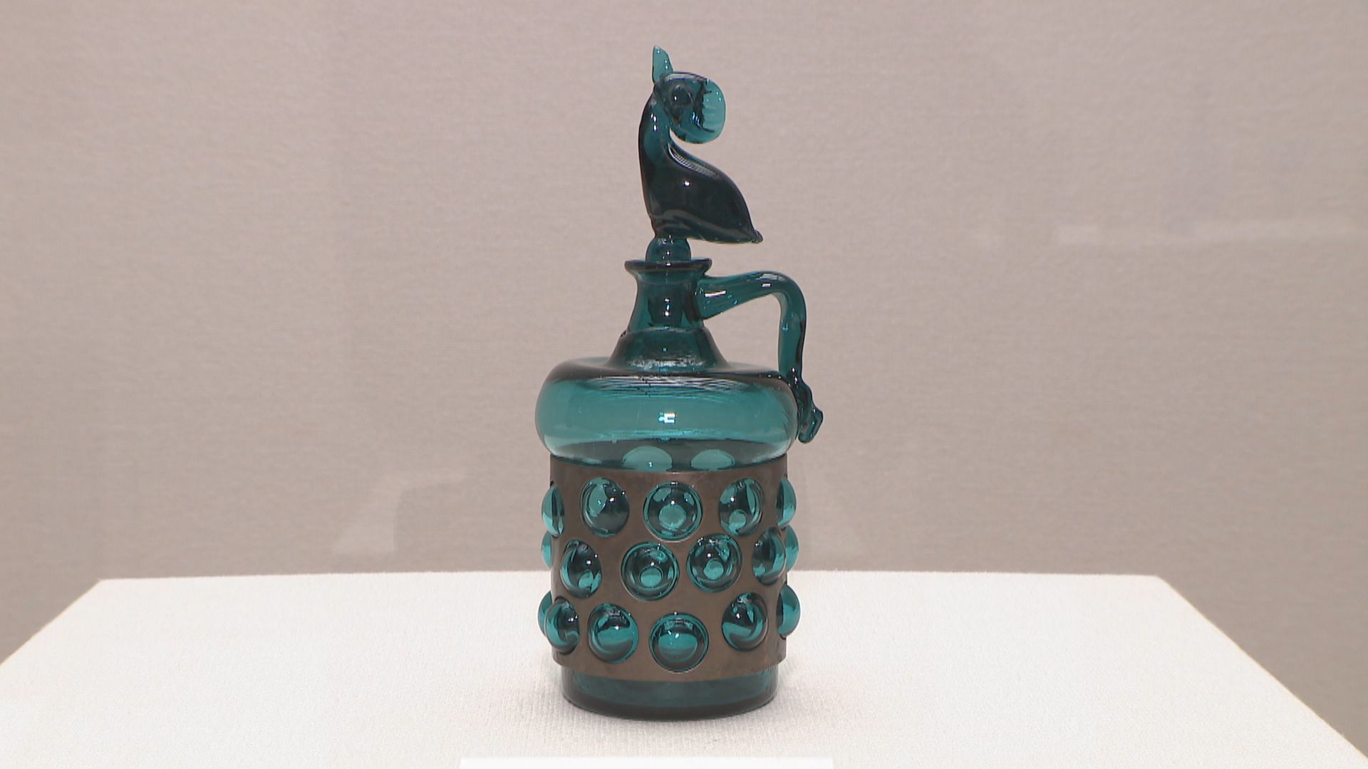 倉敷ガラスの創始者・小谷眞三さんの作品展 温かみのある作品53点を