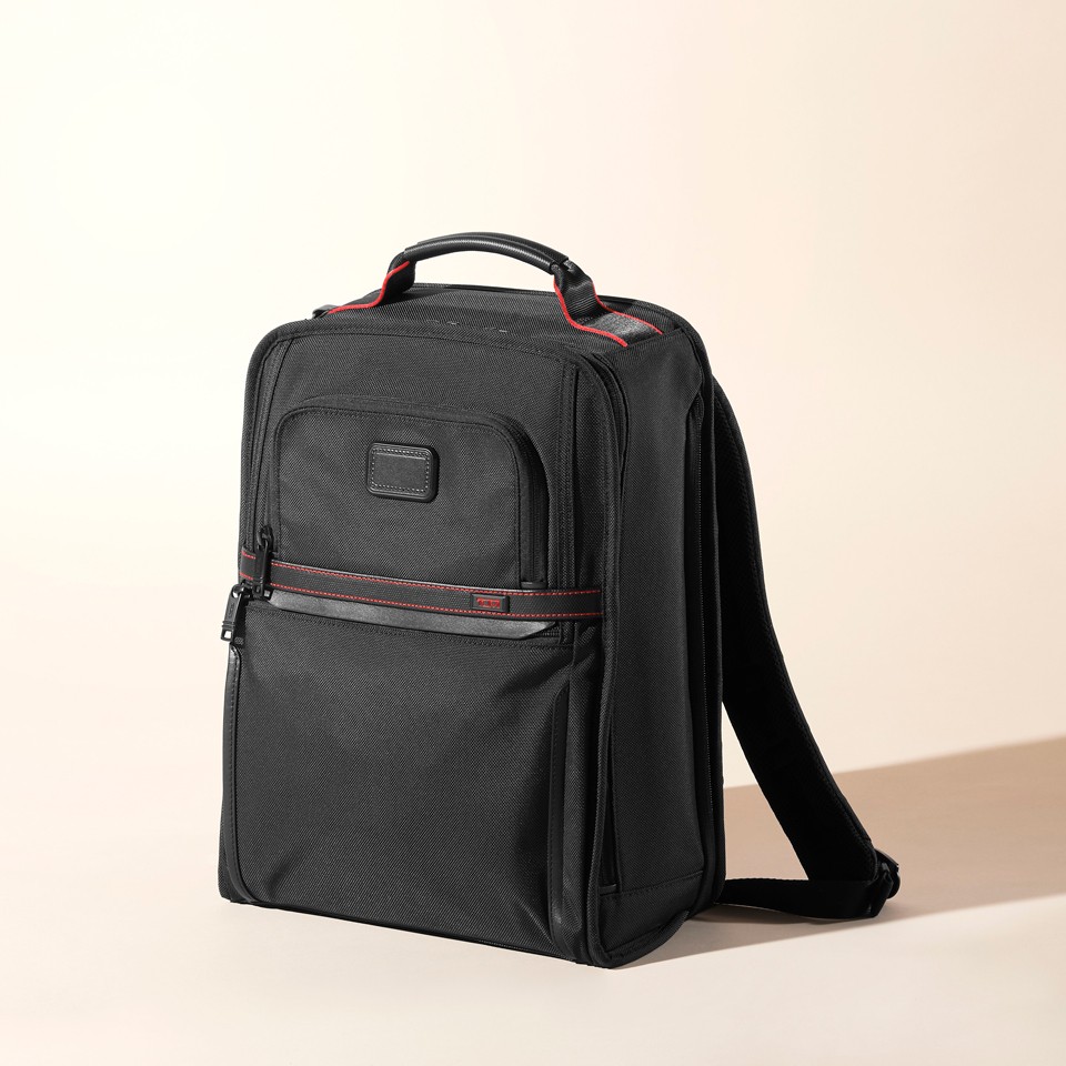 環境に配慮し時代に寄り添う新しい“相棒”TUMIの日本限定ホリデー