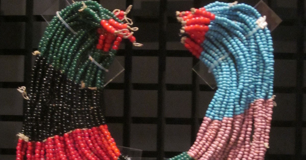 ビーズでたどるホモ・サピエンス史」 10万年前に出現、交換・呪術…人類