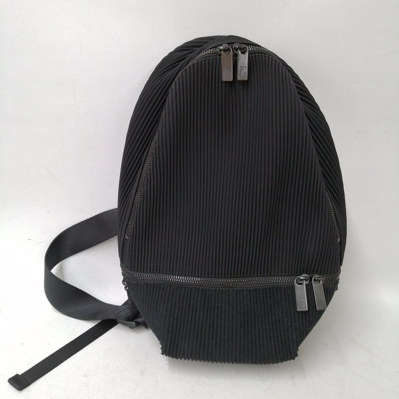 プリーツプリーズ(PLEATS PLEASE)|ボディーバッグ|【ハードオフ公式