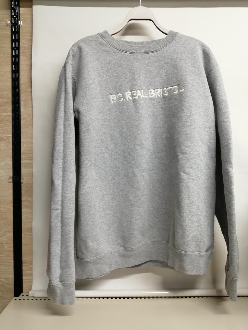 F.C.REAL BRISTOL|ERIC HAZE: CREWNECK SWEAT|【ハードオフ公式通販