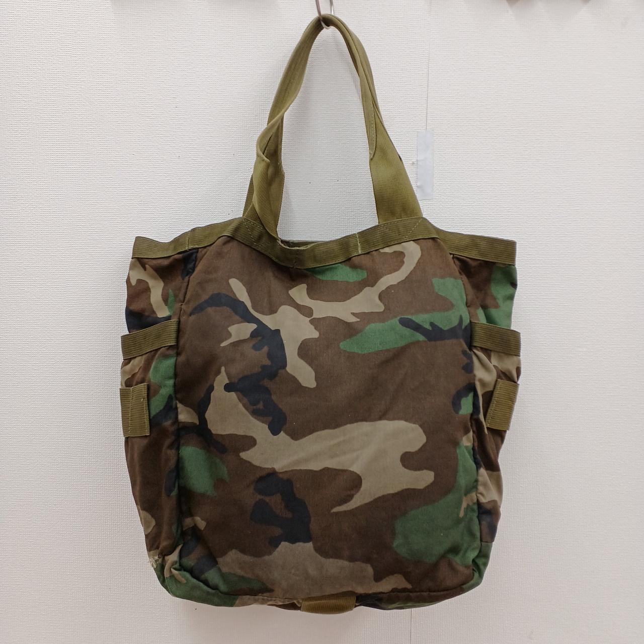 か*け様 BRIEFING 迷彩柄 ラウンドバッグ か*け様 BRIEFING 迷彩柄