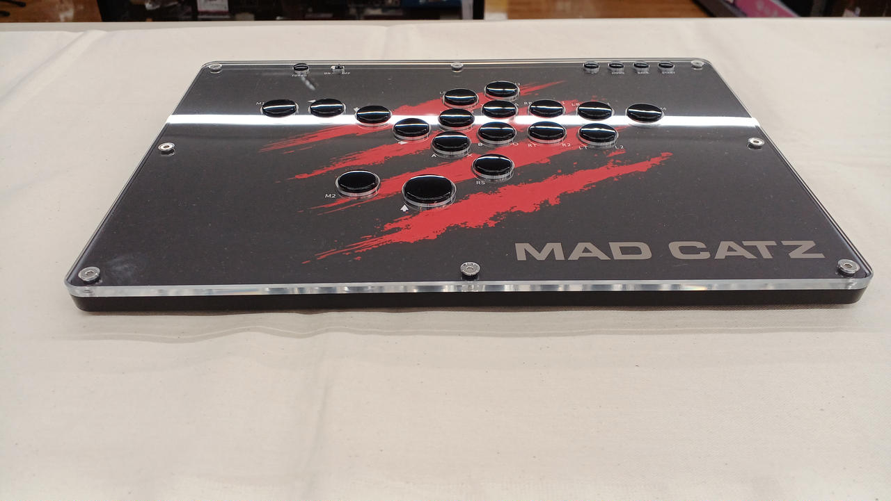 MAD CATZ|レバーレスアケコン|【ハードオフ公式通販】オフモール