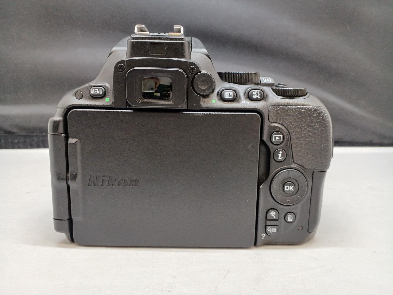 ニコン(NIKON)|D5500 18-55 VR II レンズキット|【ハードオフ公式通販