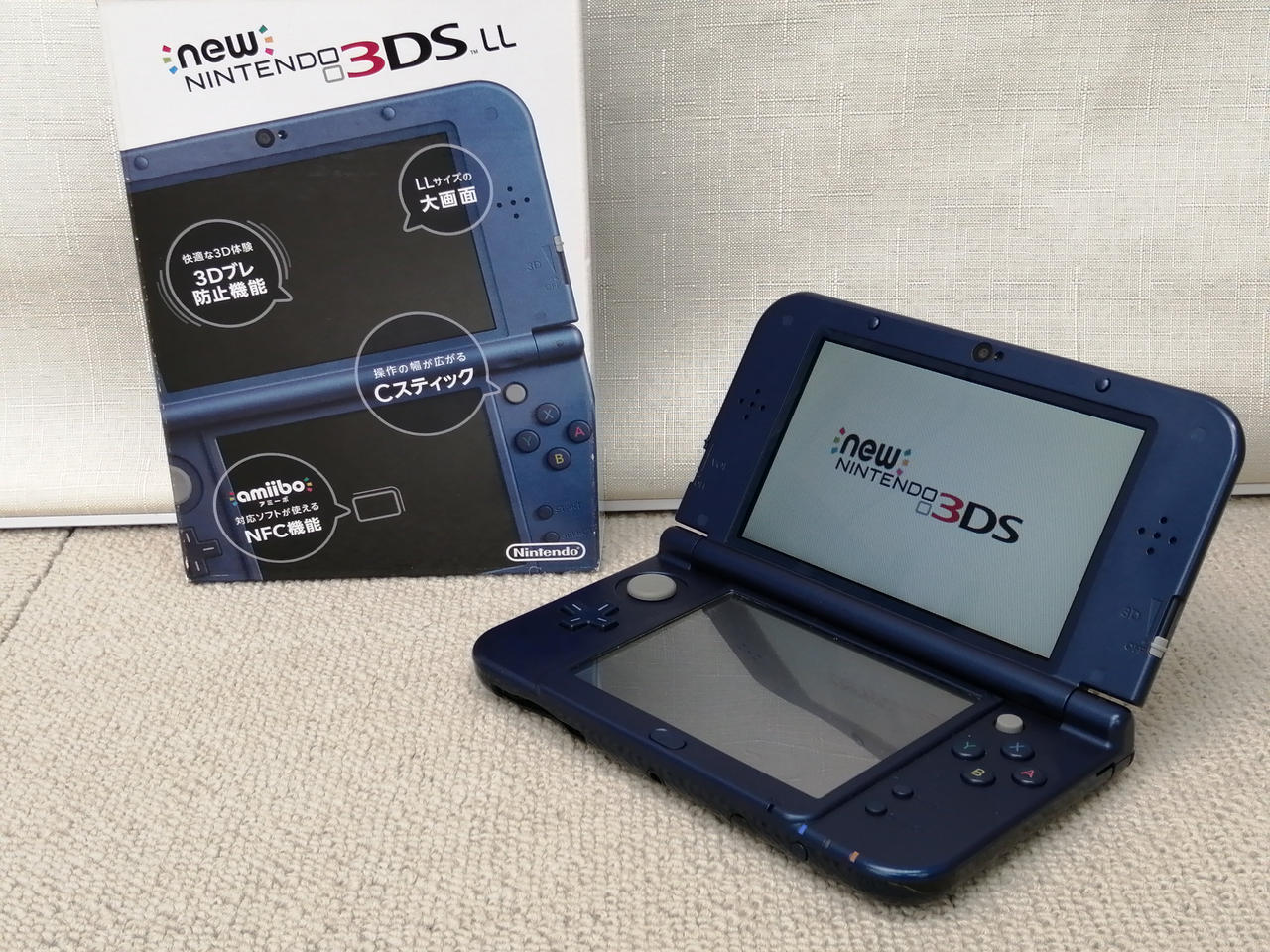 Nintendo 3DS ネイビーブルー 本体とゲーム10本と3DS用ケース Nintendo