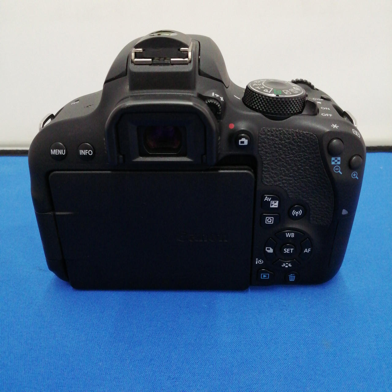 キヤノン(CANON)|デジタル一眼レフカメラ/EOS KISS X9I ダブルズ