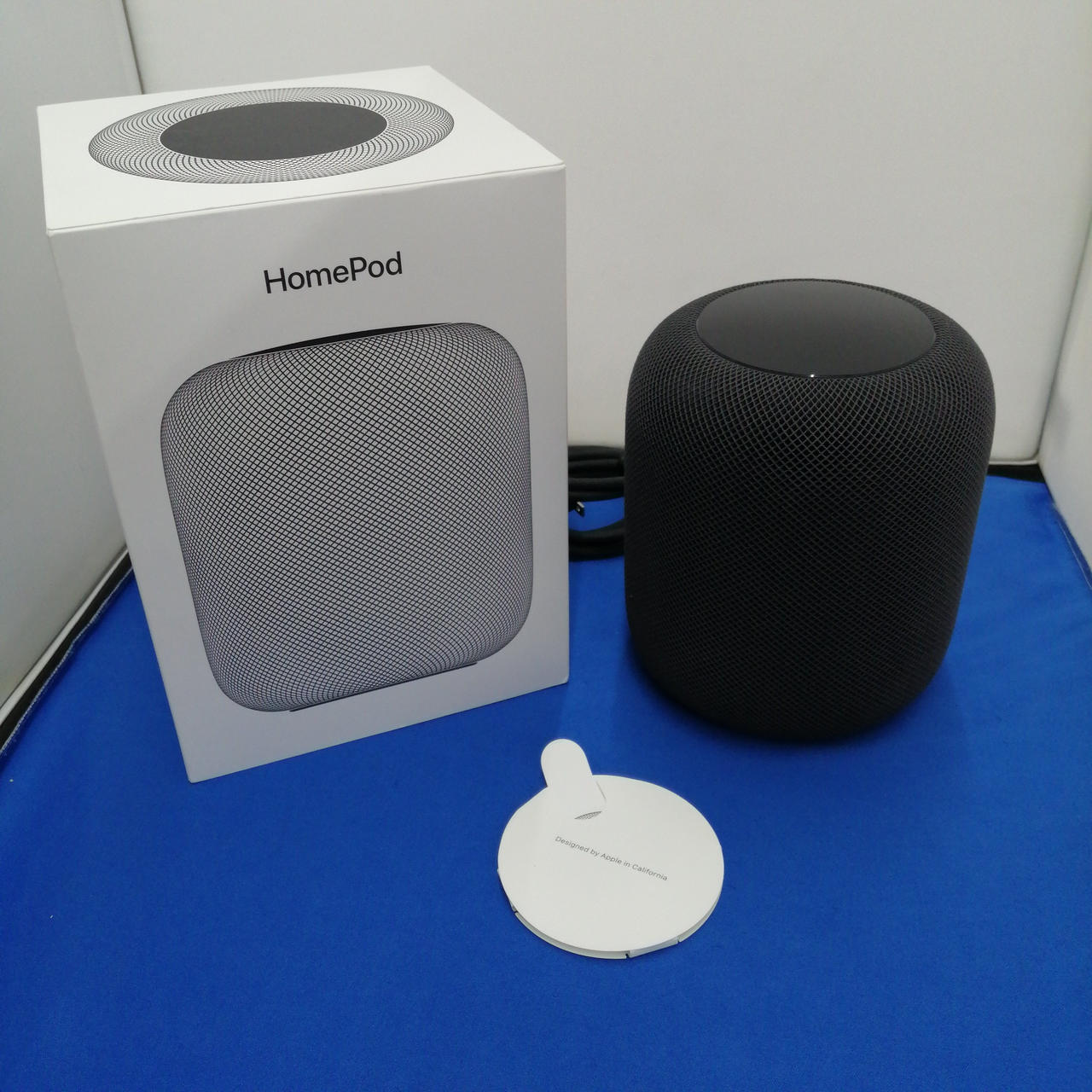 Apple Pod スマートスピーカー 第1世代 MQHW2J／グレー Apple アップル