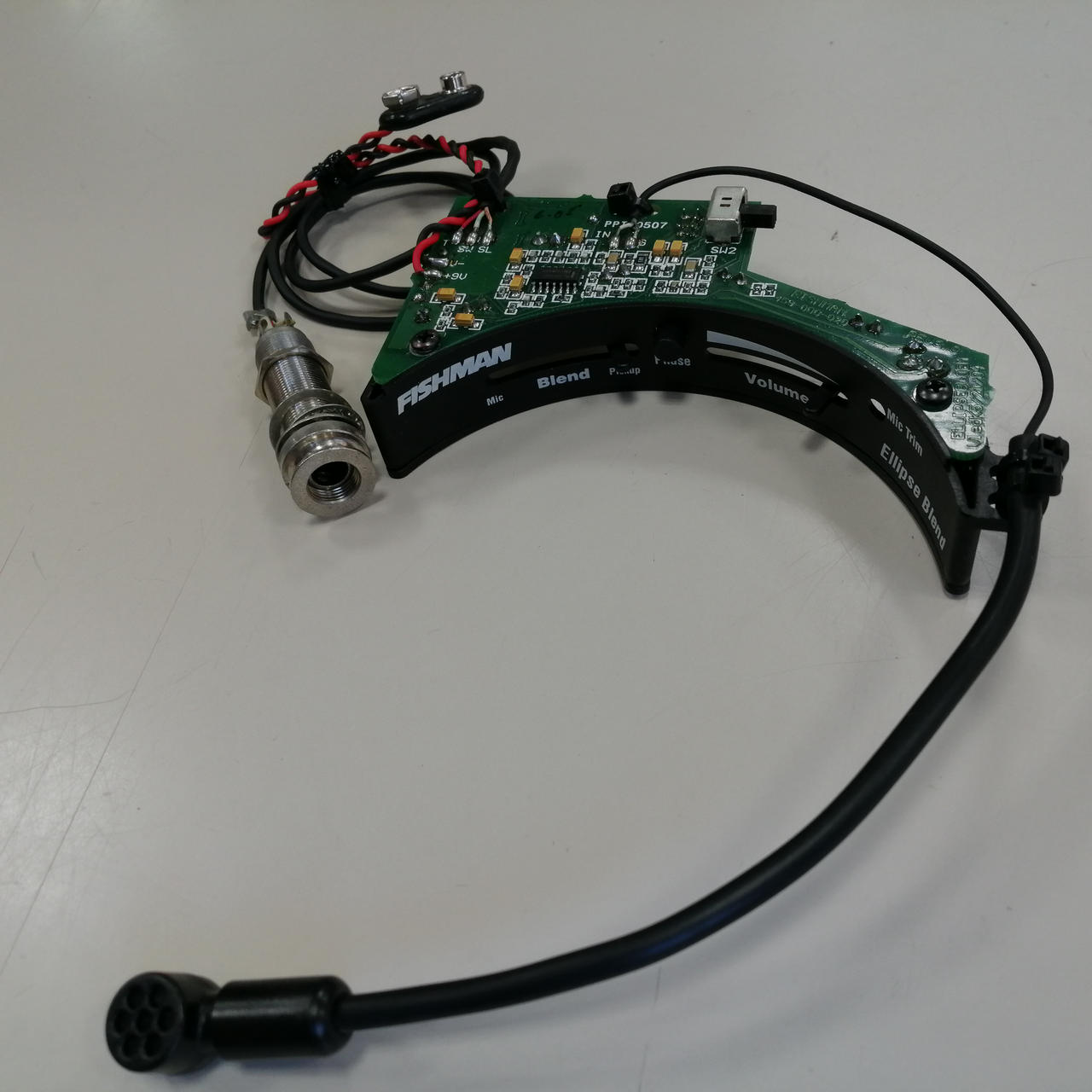 フィッシュマン(FISHMAN)|アコギ用ピックアップ|【ハードオフ公式通販