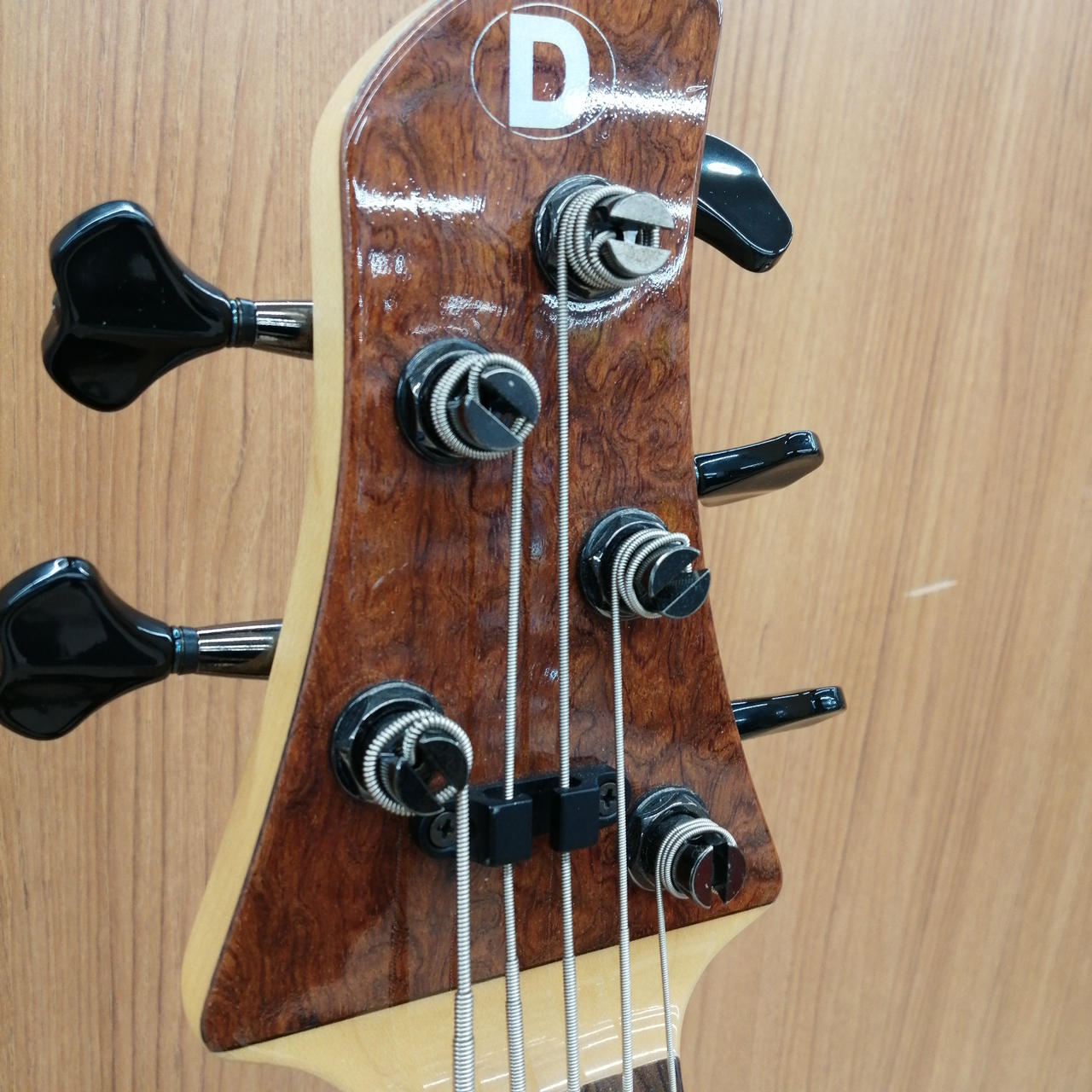 ドラゴンフライ(DRAGONFLY)|5弦エレキベース|【ハードオフ公式通販