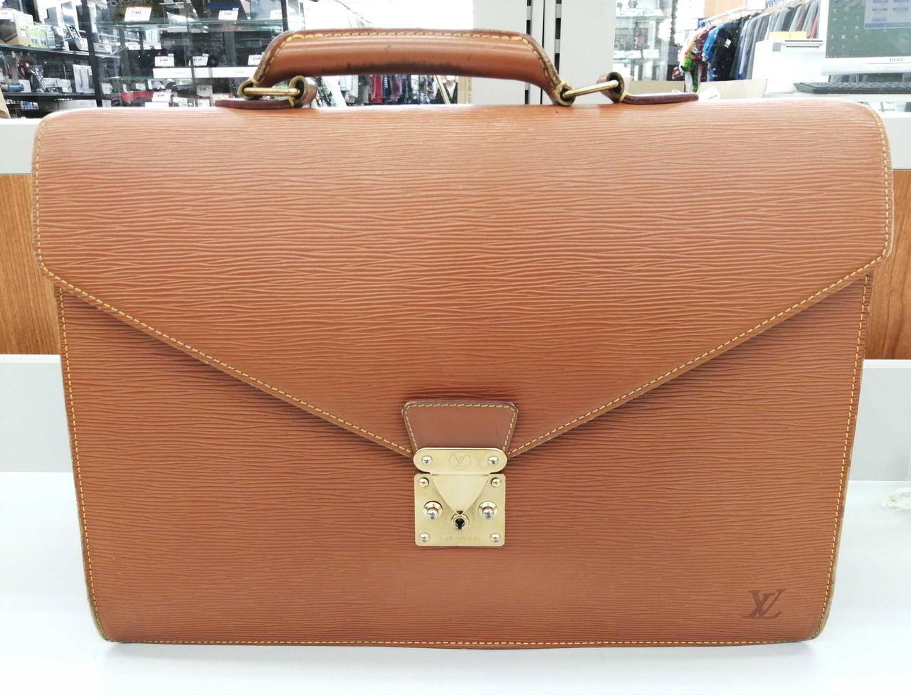 ルイヴィトン(LOUIS VUITTON)|エピビジネスバッグ|【ハードオフ公式