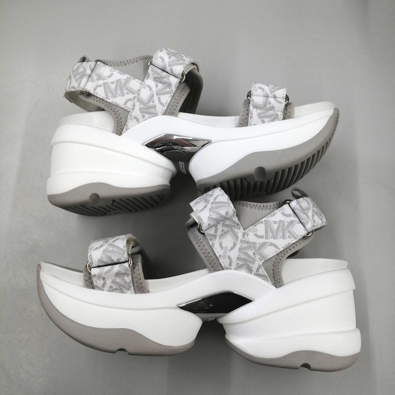 マイケルコース(MICHAEL KORS)|MAVERICKサンダル|【ハードオフ公式通販