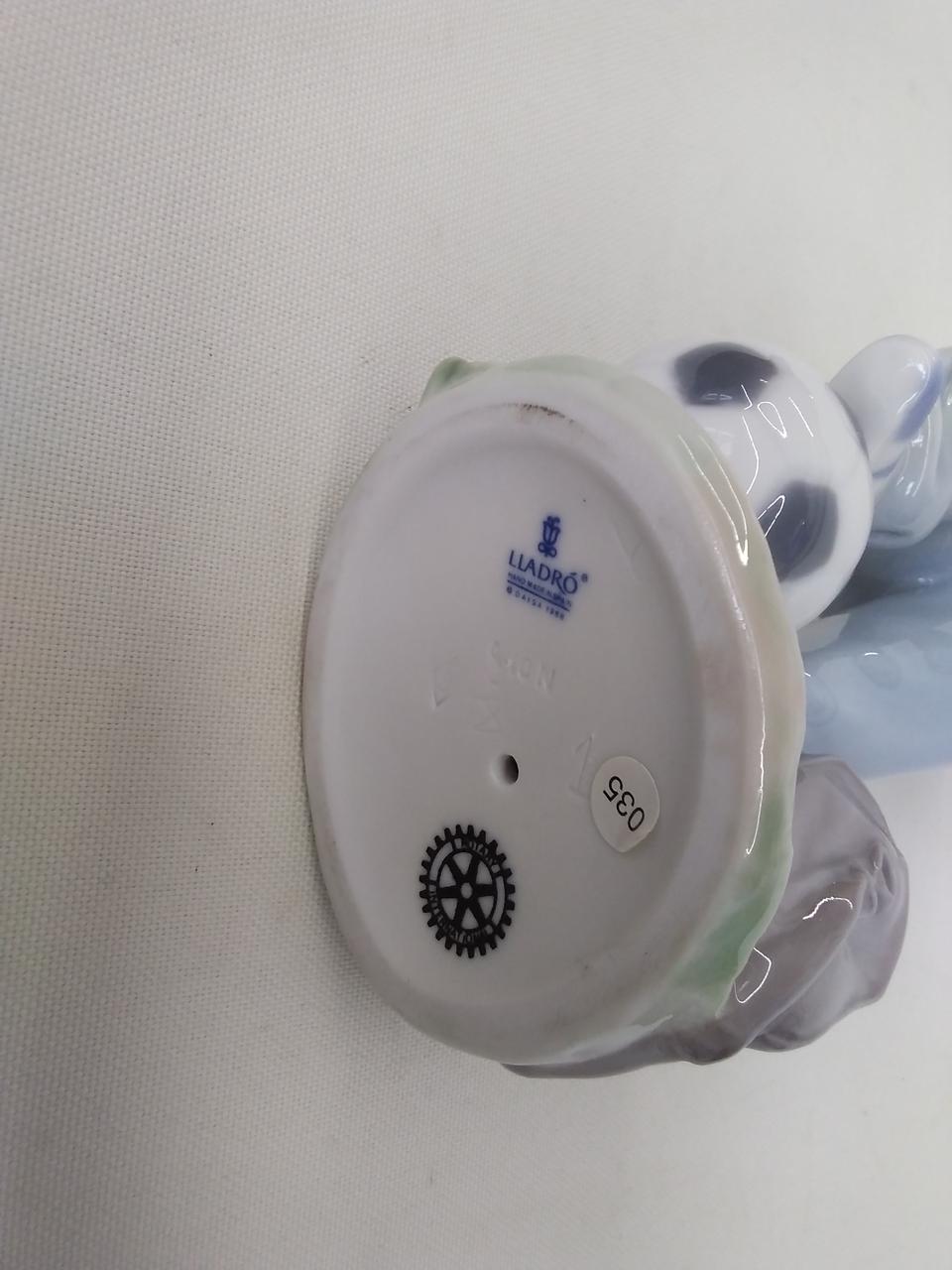 リアドロ リヤドロ(LLADRO)|サッカー少年 陶器人形|【ハードオフ公式