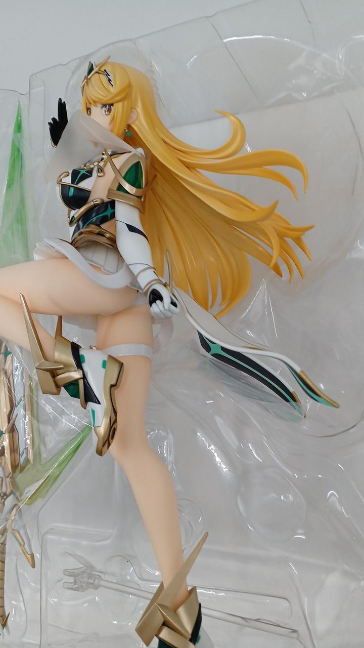 GOOD SMILE COMPANY|ヒカリ 1/7スケールフィギュア|【ハードオフ公式