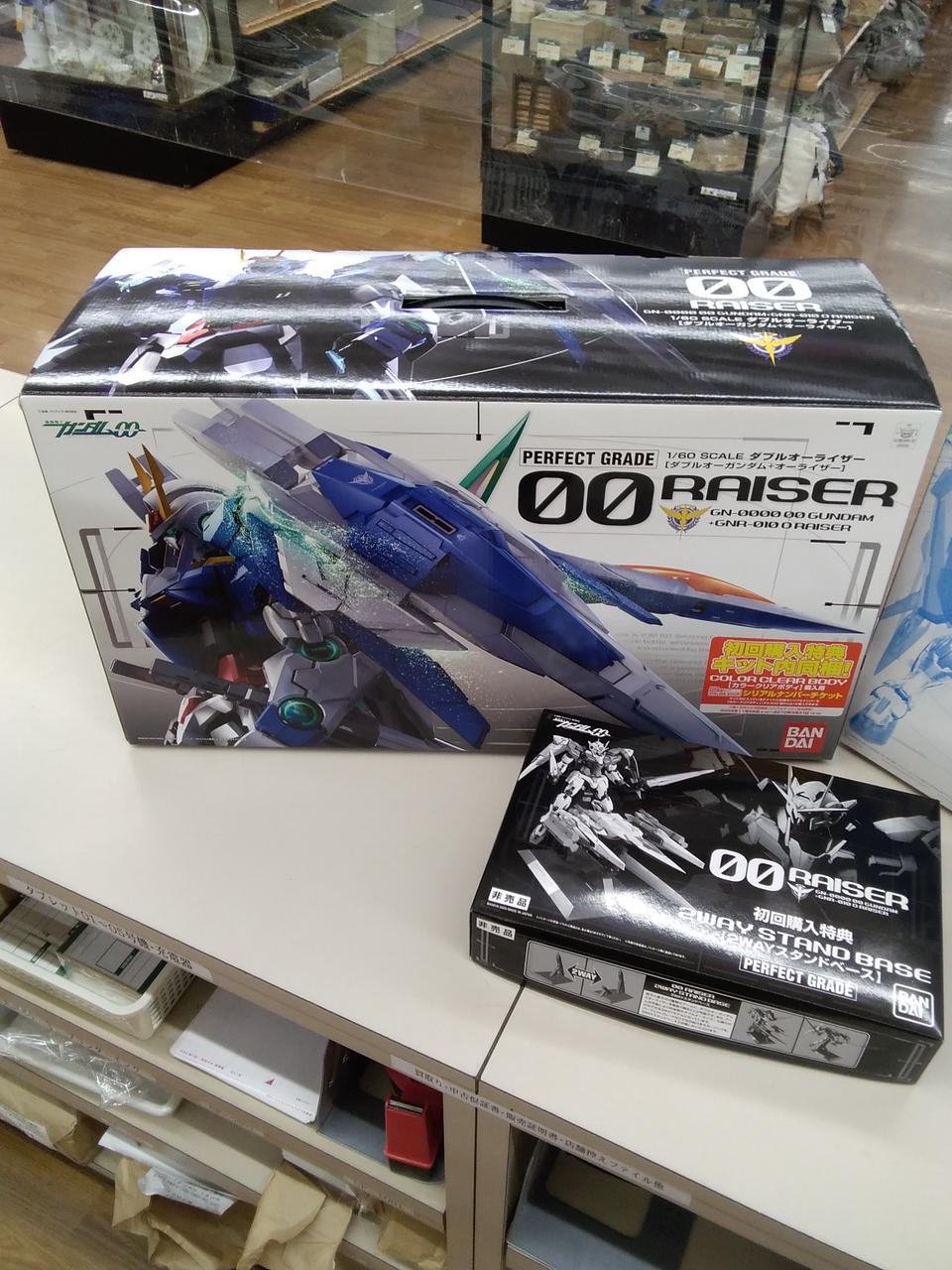 BANDAI|1/60 PG ダブルオーライザー 初回購入特典付き|【ハードオフ