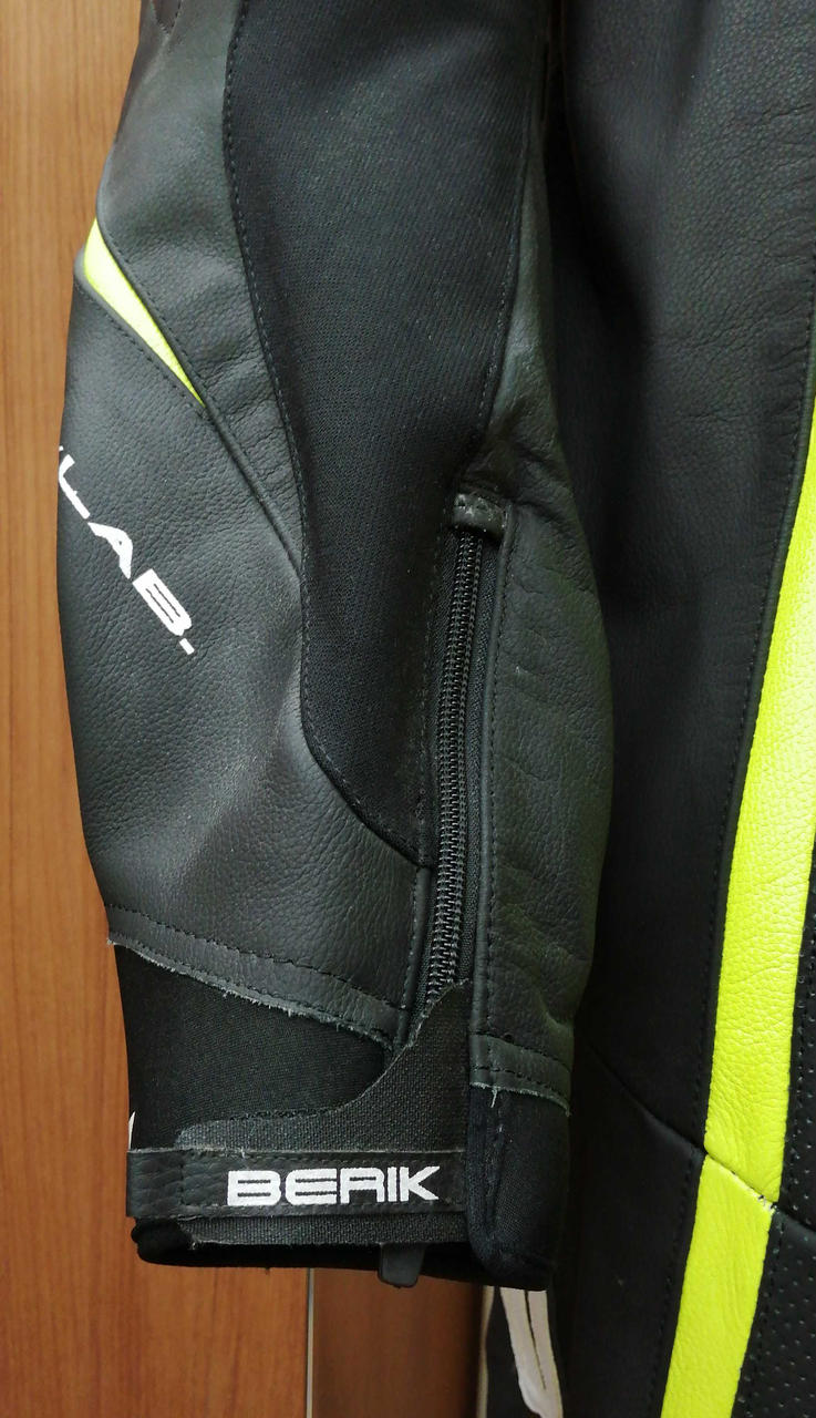 BERIK|レーシングスーツ|【ハードオフ公式通販】オフモール