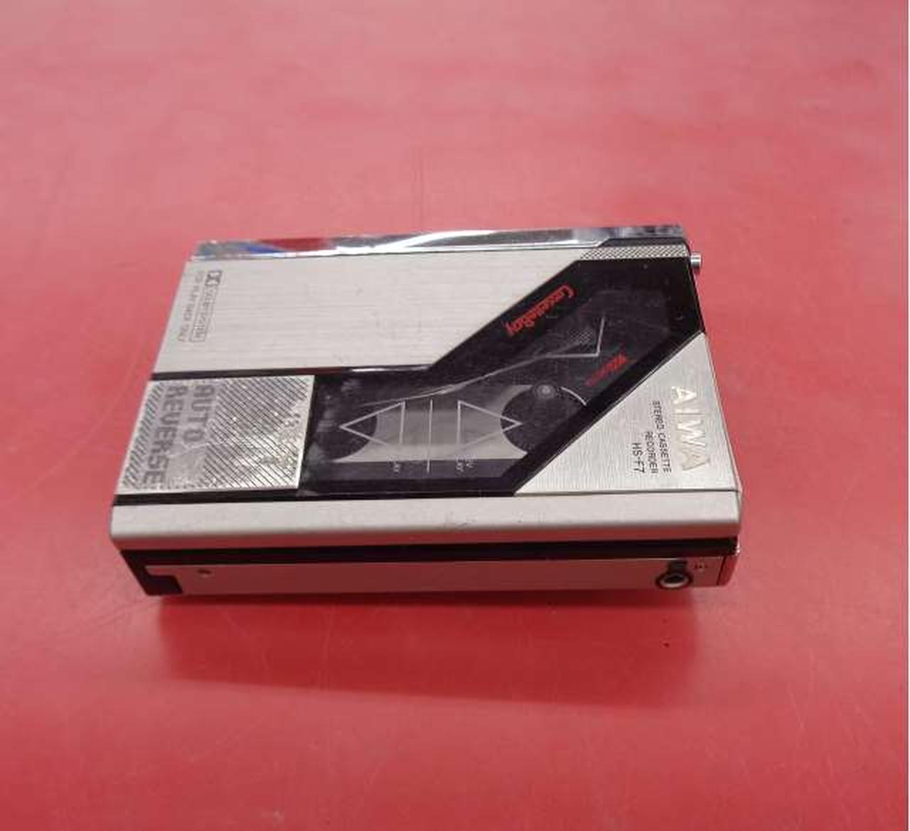 AIWA カセットプレーヤー HS-R8 ジャンク品 AIWA カセットプレーヤー