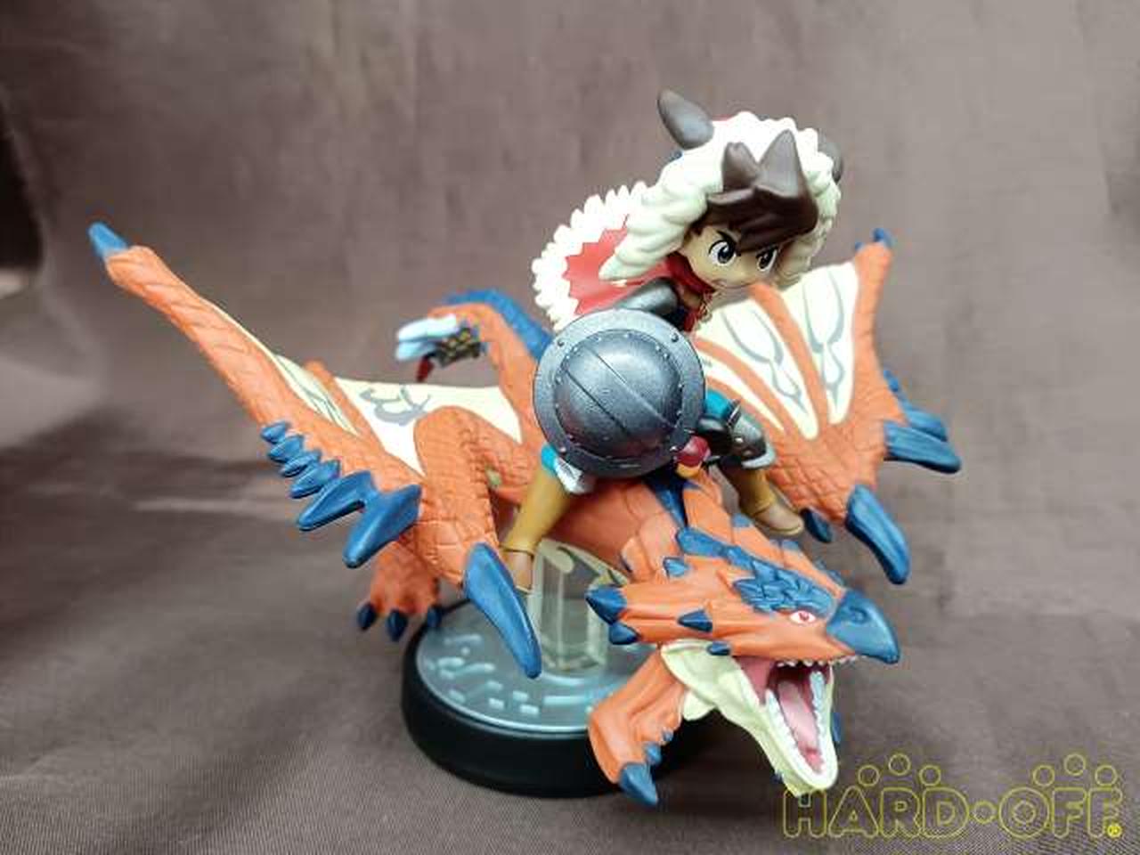 ニンテンドウ(NINTENDO)|AMIIBO 隻眼のリオレウス&ライダー(男の子