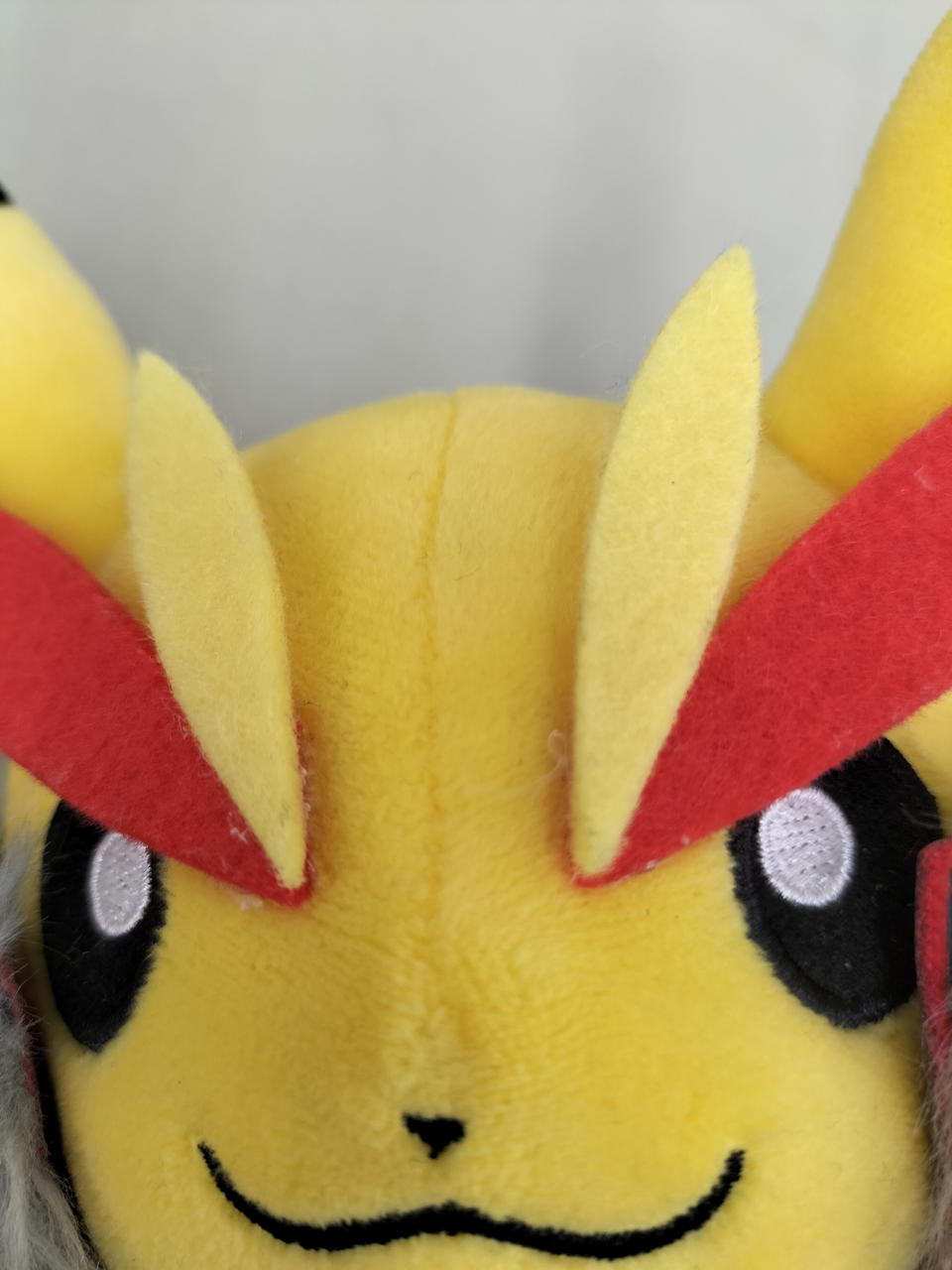 ポケモンセンター|ハードロックピカチュウ|【ハードオフ公式通販】オフ