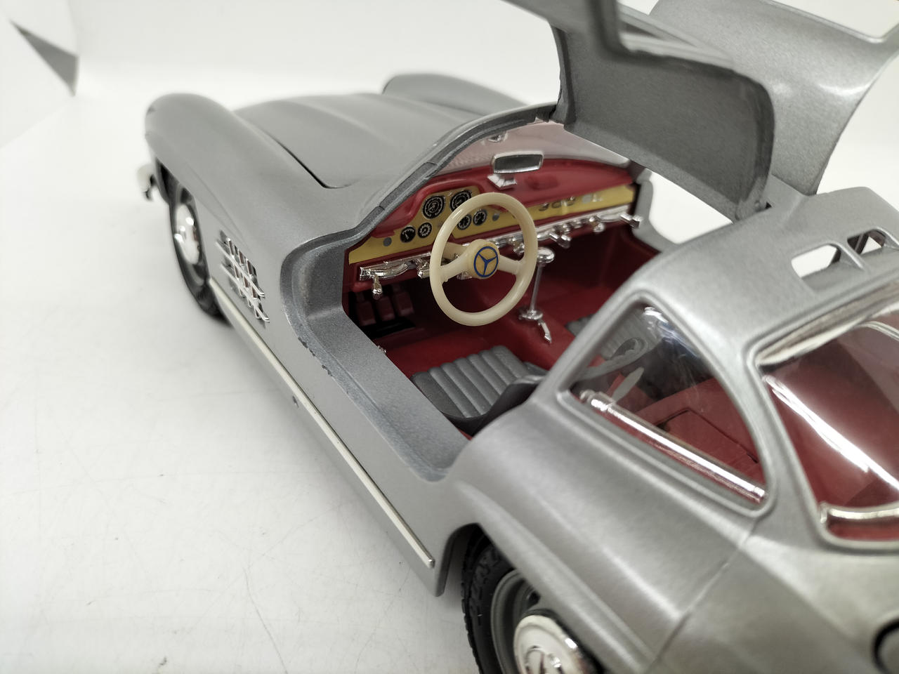 ブラーゴ(BBURAGO)|メルセデスベンツ|【ハードオフ公式通販】オフ