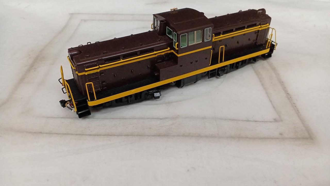 天賞堂|ディーゼル機関車 DD13|【ハードオフ公式通販】オフモール