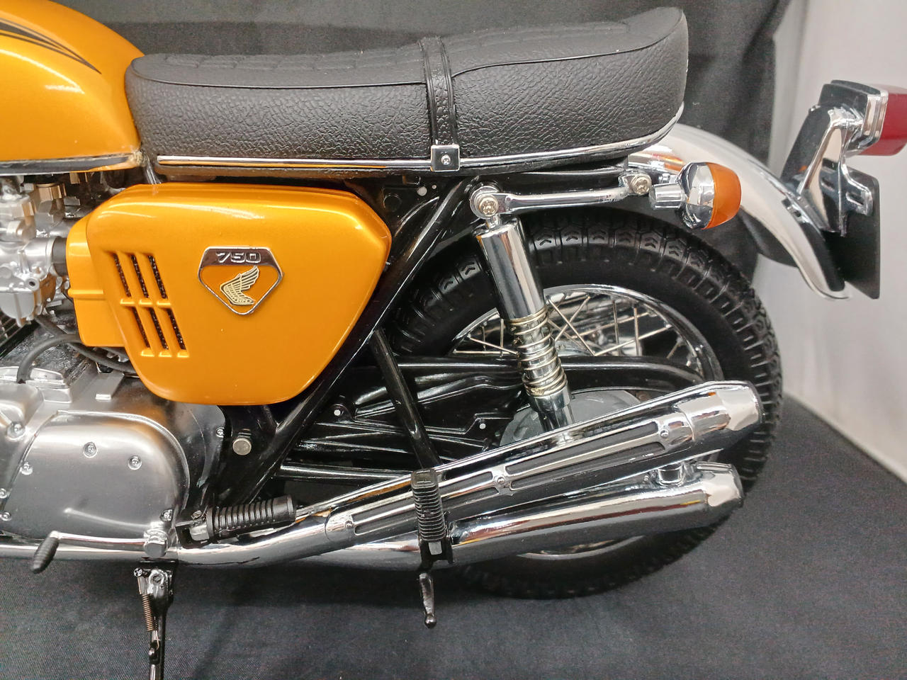 ミニチャンプス(MINICHAMPS)|HONDA CB750|【ハードオフ公式通販】オフ