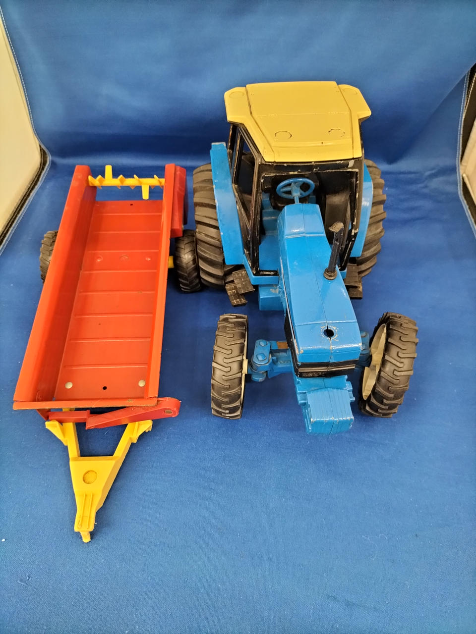 THE ERTL|ミニカー|【ハードオフ公式通販】オフモール|2080250000021644