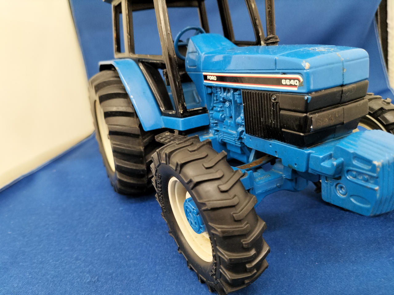 THE ERTL|ミニカー|【ハードオフ公式通販】オフモール|2080250000021644