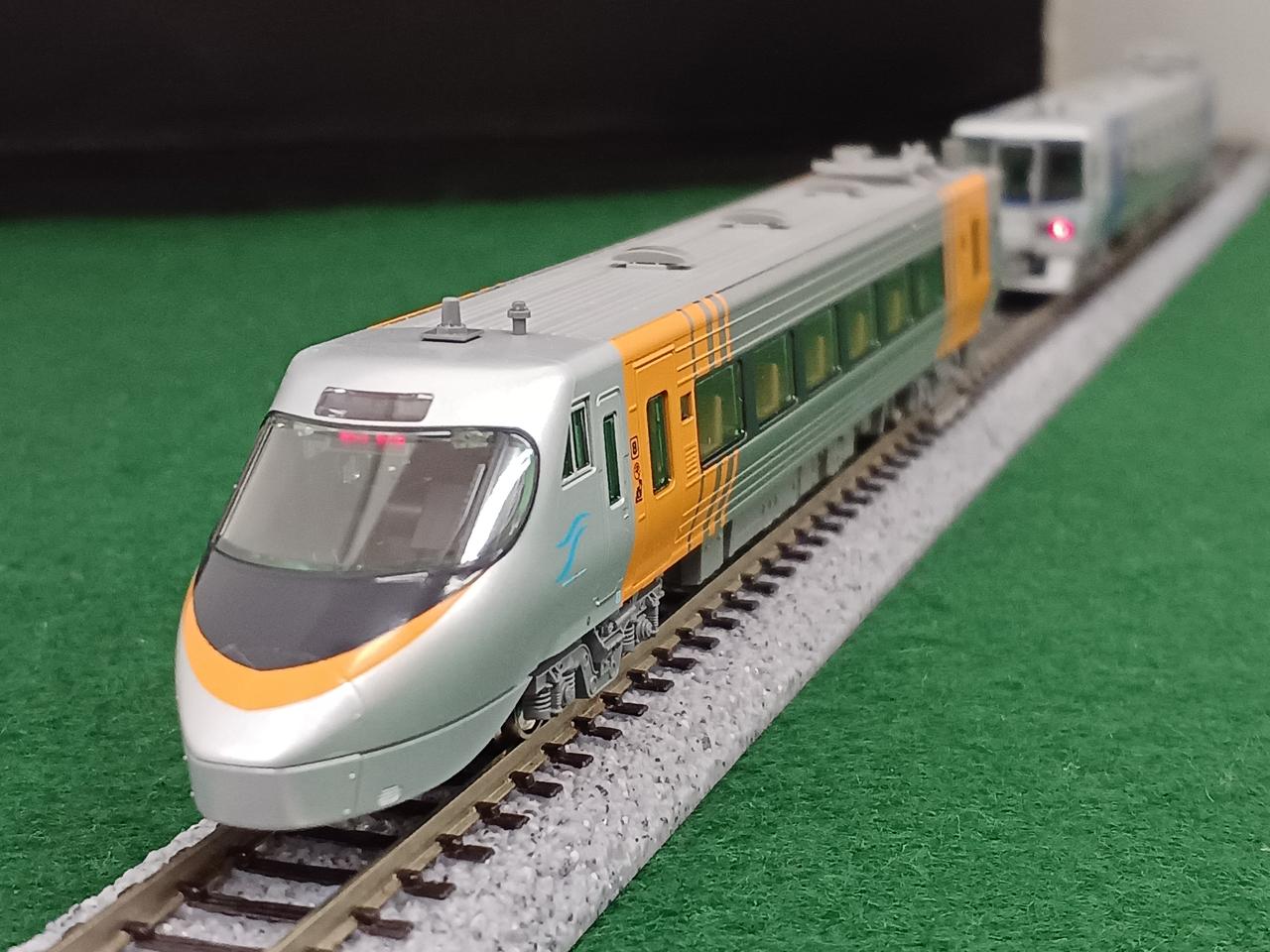 カトー(KATO)|JR四国8000系特急しおかぜ・いしづち|【ハードオフ公式