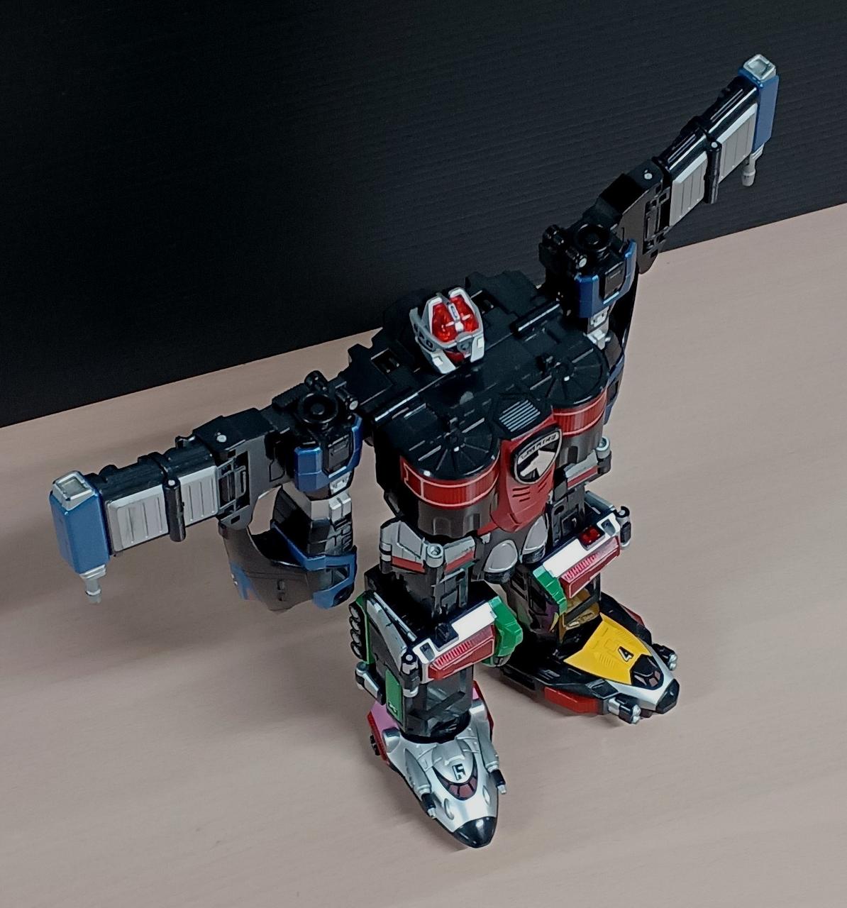 バンダイ|特捜合体 DXデカウイングロボ|【ハードオフ公式通販】オフ