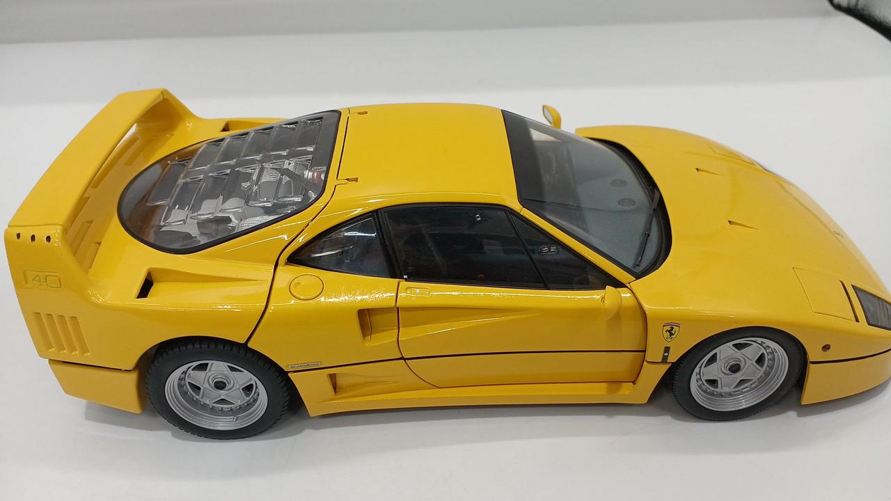 京商|1/18フェラーリF40 イエロー|【ハードオフ公式通販】オフモール