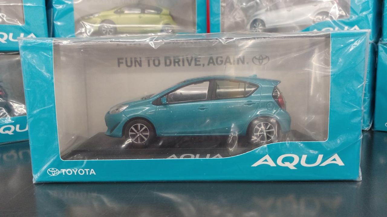 トヨタ(TOYOTA)|AQUA アクア ミニカー|【ハードオフ公式通販】オフ