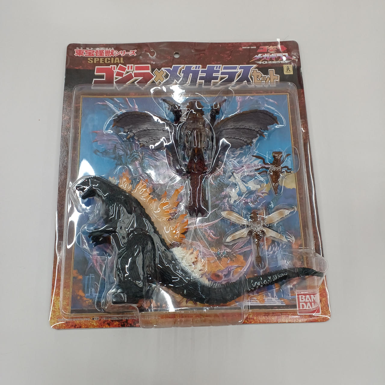 株式会社BANDAI|ゴジラ×メガギラス セット|【ハードオフ公式通販】オフ