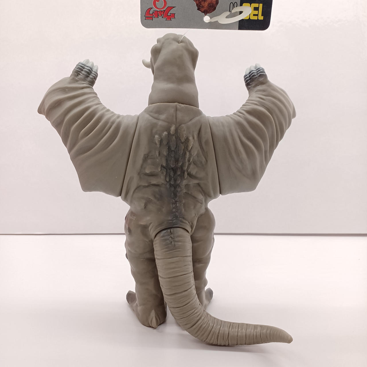 バンダイ(BANDAI)|冷凍怪獣 ペギラ モノクロVer.|【ハードオフ公式通販