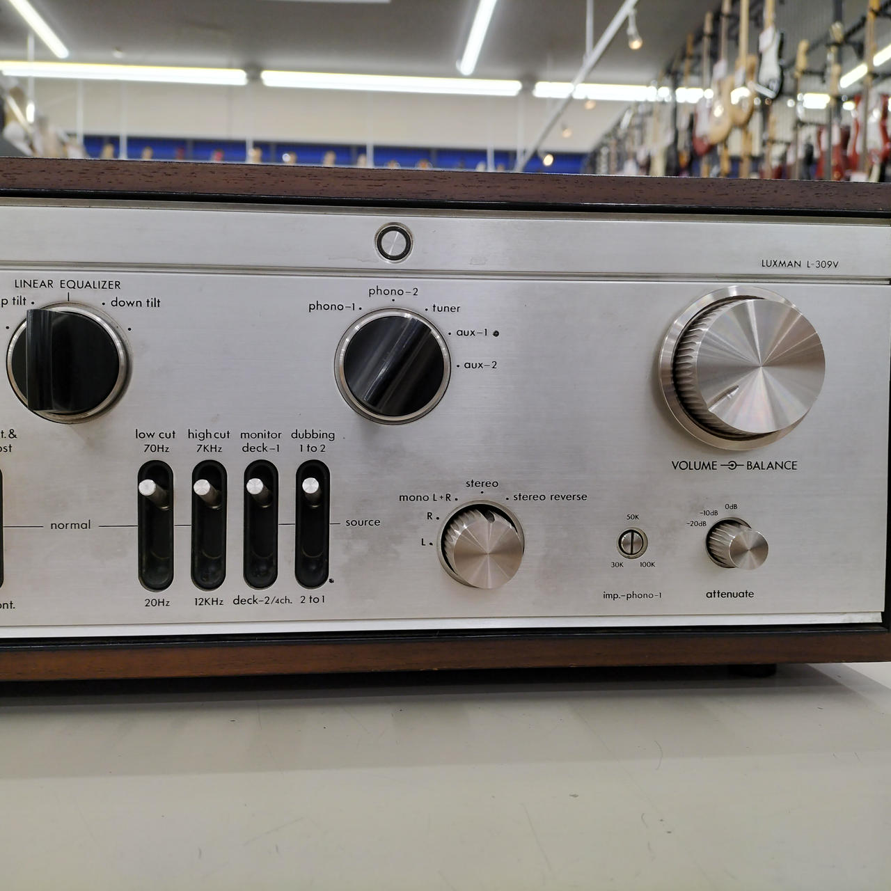LUXMAN L-30 プリメインアンプ（駆動品32000円をジャンク出品